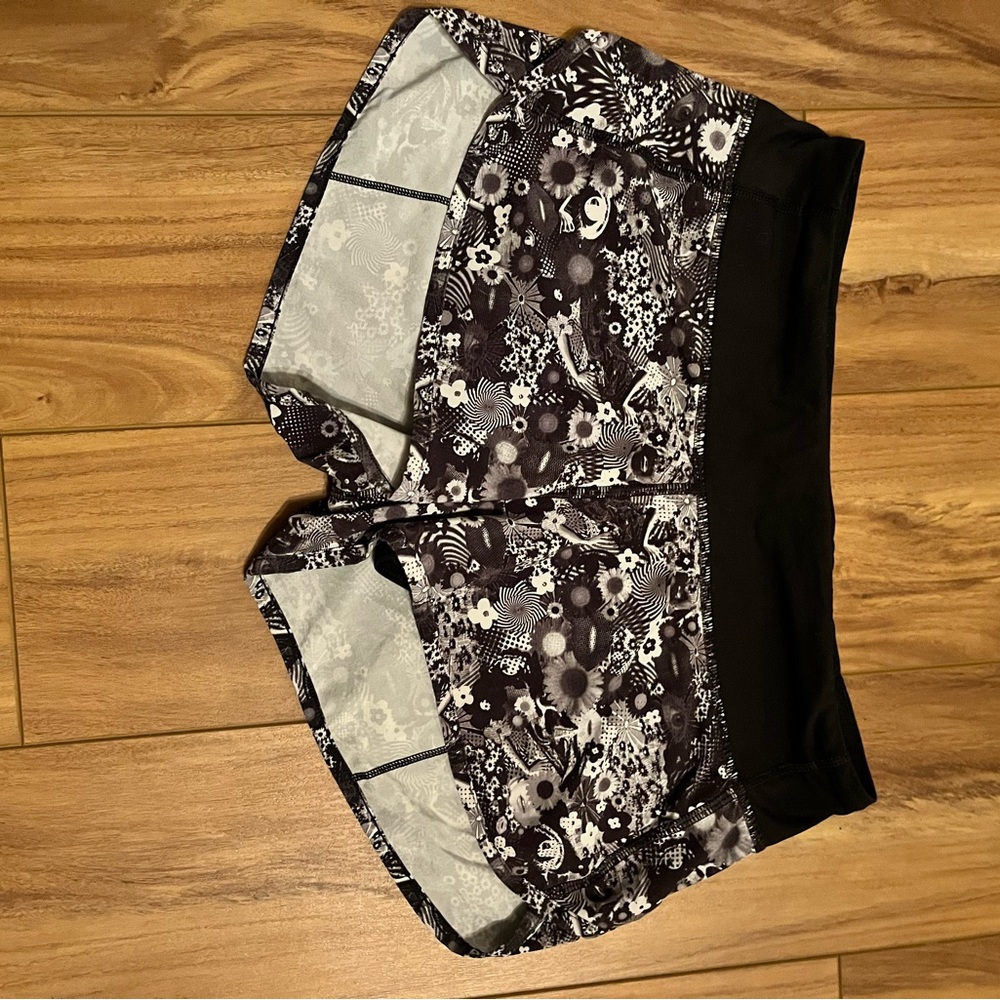 Lululemon on the fly shorts